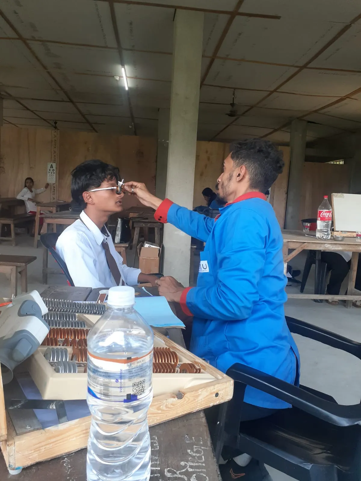 Comprehensive eye screening and diagnostic evaluation by senior optometrists.